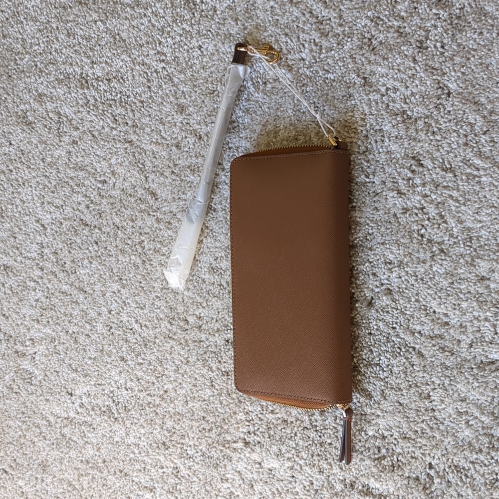 Tory Burch Camel Brown Saffiano Leather Emerson Wristlet/Wallet - NWT - Picture 2 of 5